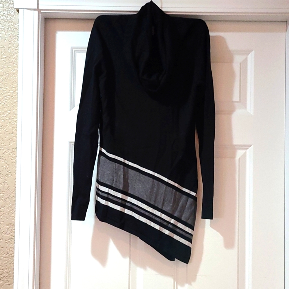 Women's long sleeve sweater